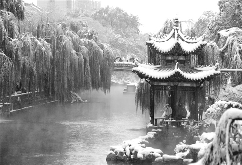 一下雪,济南就变成了“济南府”记者周里摄